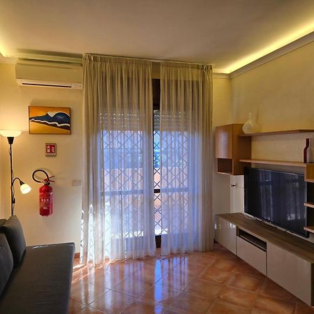 Giopi Home Vitinia Bagian luar foto